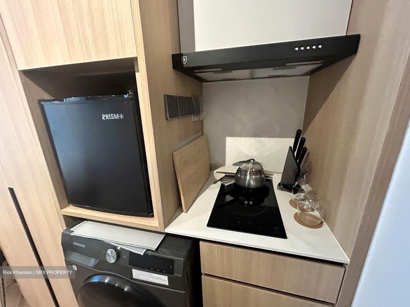 River Valley Road (D9), Condominium #559669241